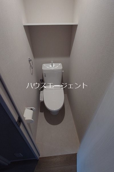 トイレ　トイレ・バスは別です。※参考写真