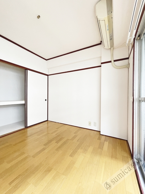 バルコニー　西日が差し込み日中は照明がなくても明るいです♪