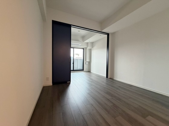 S-RESIDENCE広島駅enableの居間写真