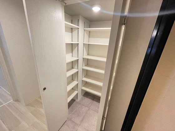 玄関　※別部屋の写真です