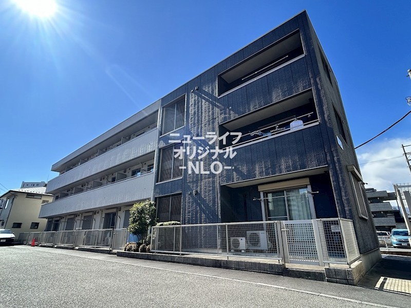 建物外観　積水ハウス施工の賃貸住宅「シャーメゾン」