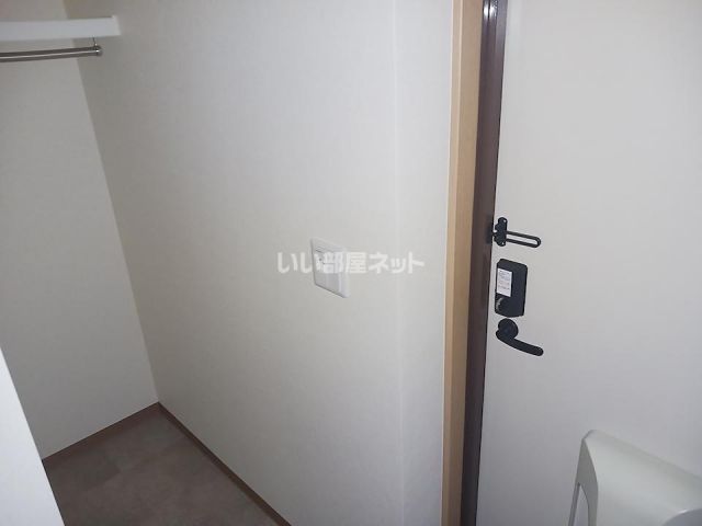 ベレッツァ神田町Iの玄関写真