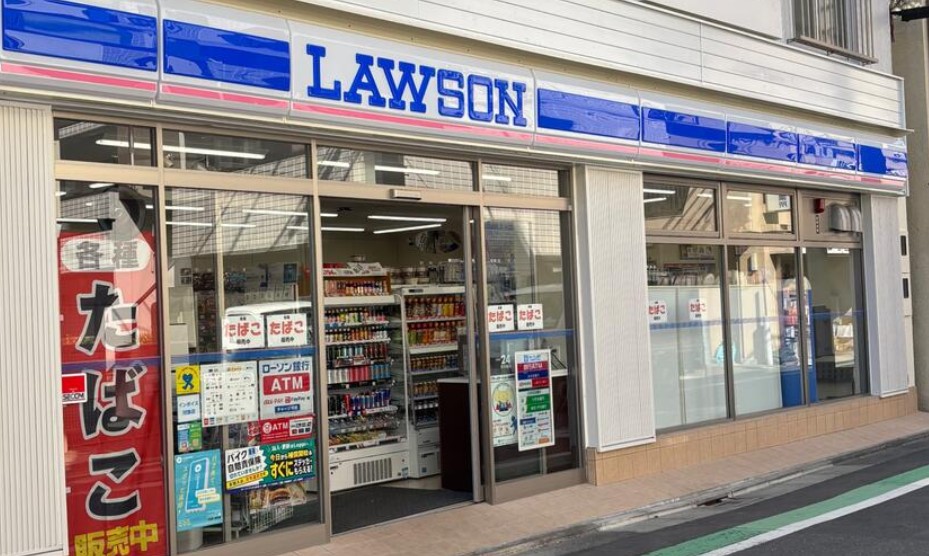 コンビニ　ローソン本郷三丁目メトロピア店（コンビニ）まで488m