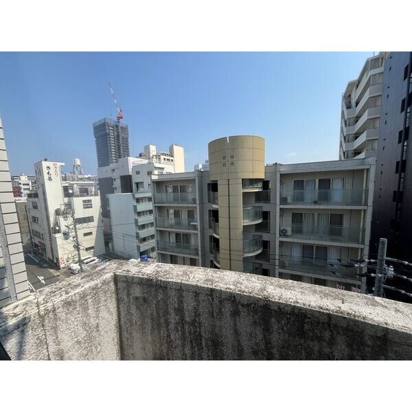 眺望　2025.3.22退去時写真です。 (リフォーム施工前です)