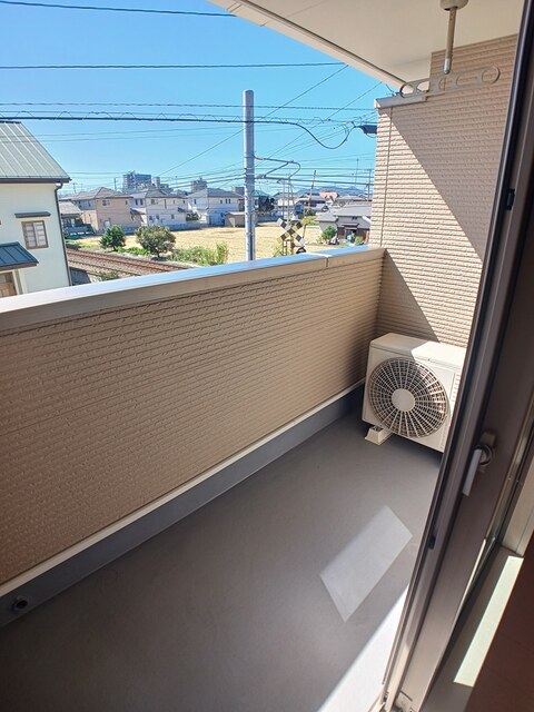 バルコニー　バルコニー