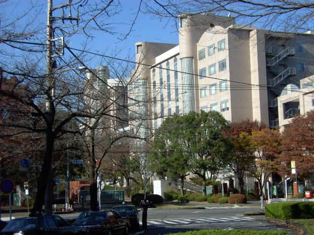 大学・短大　創価大学（大学・短大）まで1027m