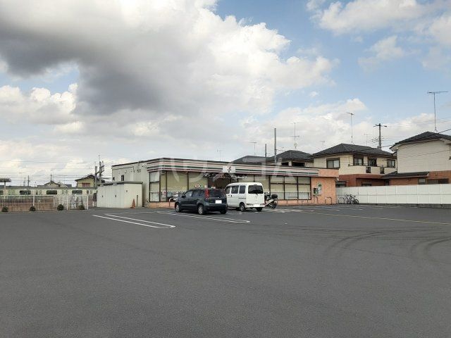 コンビニ　セブンイレブン 鴻巣南1丁目店（コンビニ）まで645m