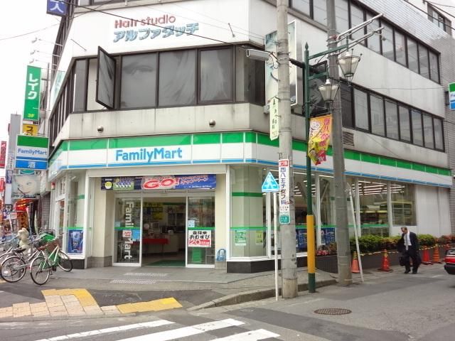 コンビニ　ファミリーマート（コンビニ）まで287m