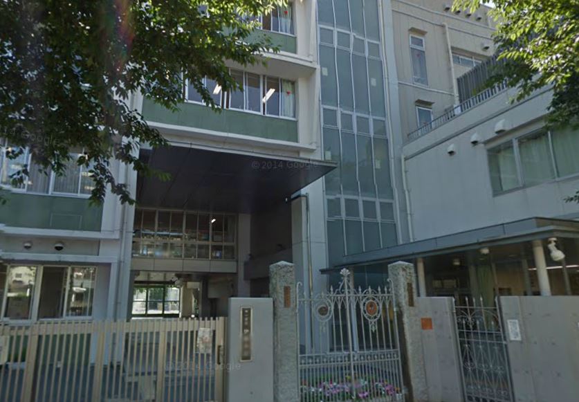 中学校　伊藤学園（中学校）まで300m