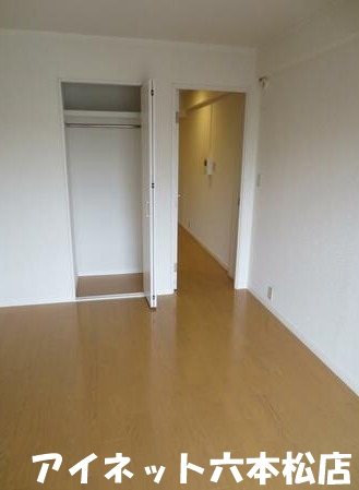 その他部屋・スペース　家具の配置に困らないですね。