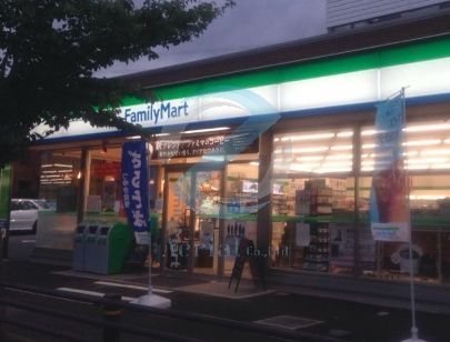 コンビニ　ファミリーマート浦安富士見一丁目店（コンビニ）まで390m