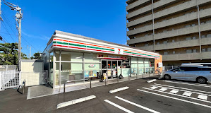 コンビニ　セブンイレブン 高松花ノ宮1丁目店（コンビニ）まで44m