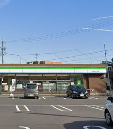 コンビニ　ファミリーマート 日比津グランド前店（コンビニ）まで156m