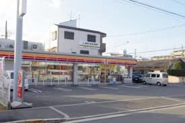 コンビニ　サークルK生野巽中一丁目店（コンビニ）まで879m