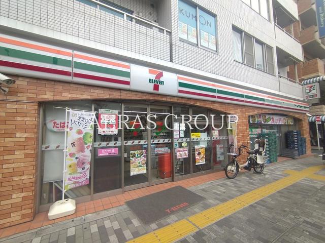 コンビニ　セブン-イレブン 港区三田５丁目店（コンビニ）まで115m