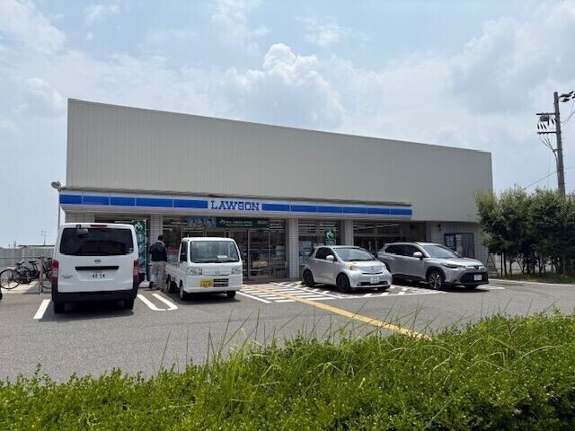 コンビニ　ローソン箕面石丸二丁目店（コンビニ）まで423m
