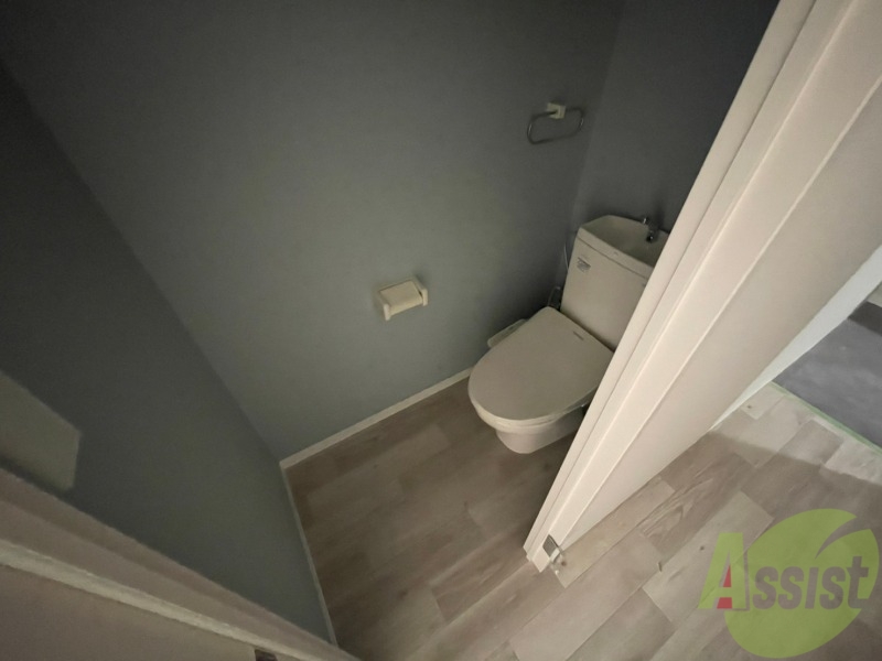 トイレ　トイレです。ウォシュレット付を探している方、おすすめです。