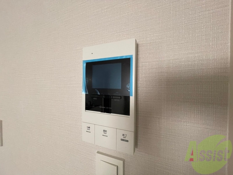 セキュリティ　ＴＶモニター付インターホンです。来客者の顔が見えるので安心！