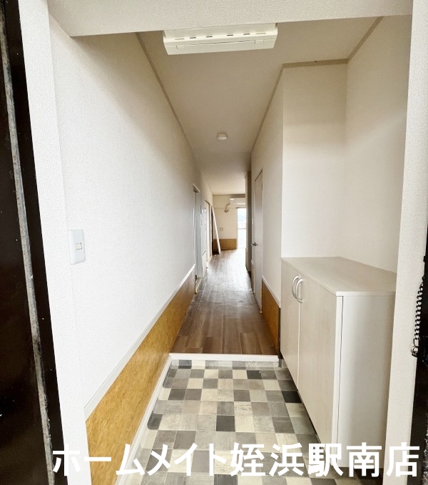 玄関　★下駄箱付きの玄関★参考写真