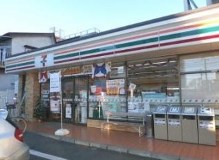コンビニ　セブンイレブン 練馬北町３丁目店（コンビニ）まで19m