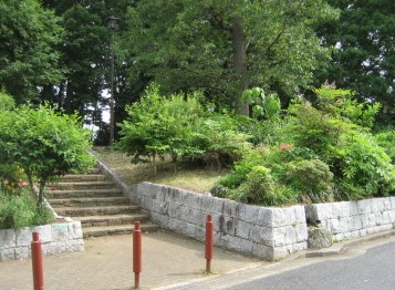 公園　どんぐり山の森緑地（公園）まで609m