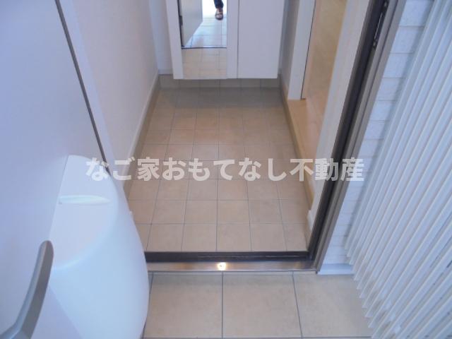 玄関　同型タイプ