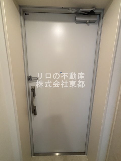 玄関　すっきりシンプルな玄関スペースです！