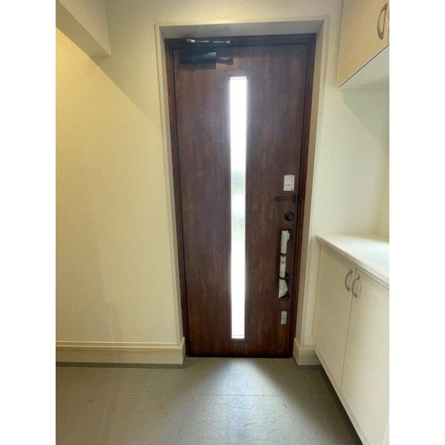 玄関　お部屋探しは【タウンハウジング千葉店】にお任せ下さい♪