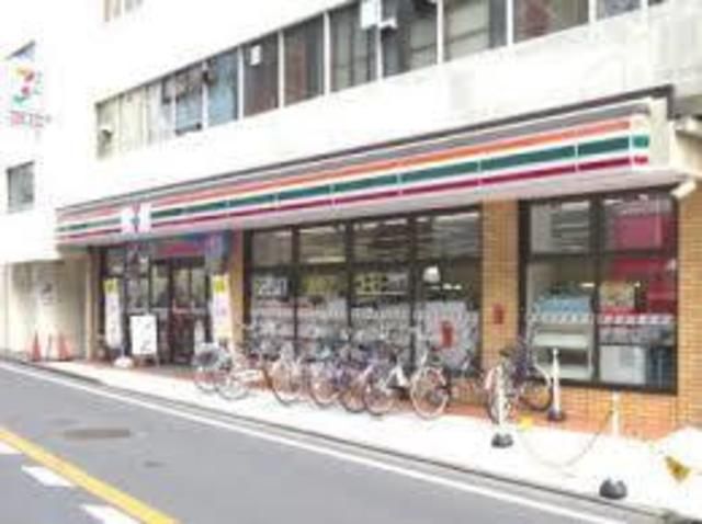 コンビニ　セブンイレブン横浜六浦2丁目店（コンビニ）まで190m