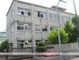 小学校　高槻市立磐手小学校（小学校）まで212m