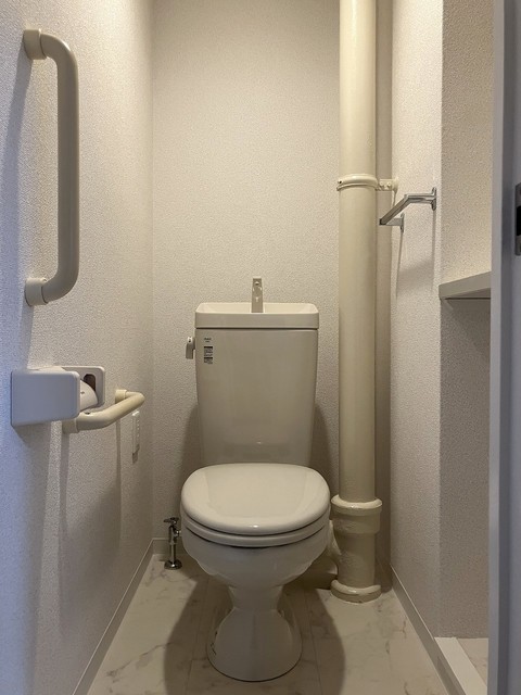 URアルビス池田のトイレ写真