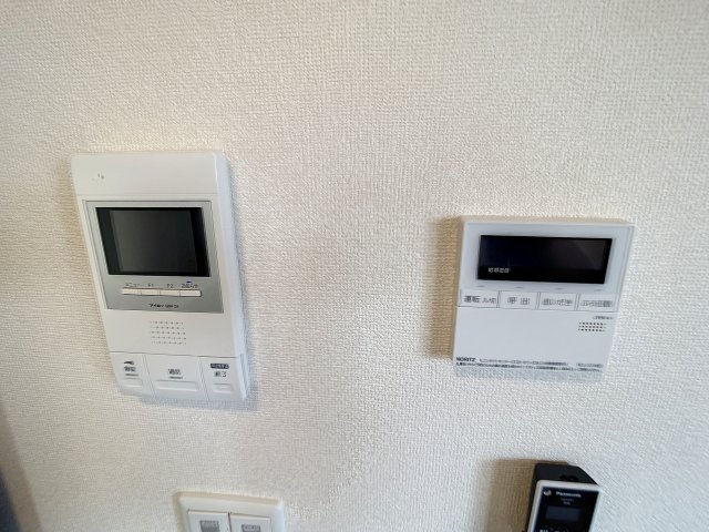 セキュリティ　掲載写真は同型の左右反転の部屋を掲載しております。仕様等が異