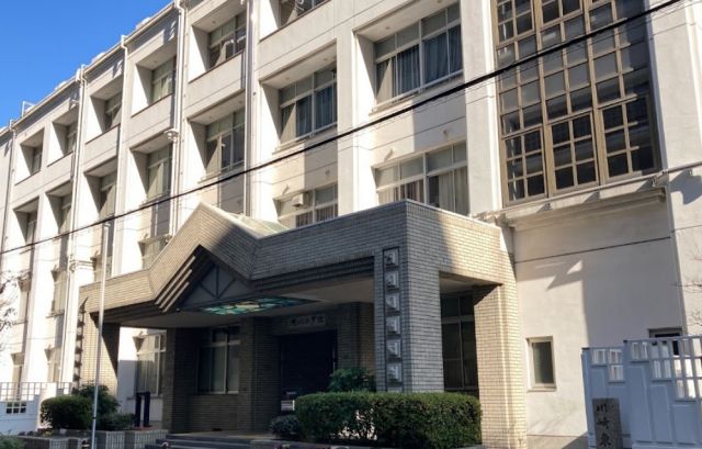 小学校　大阪市立滝川小学校（小学校）まで324m