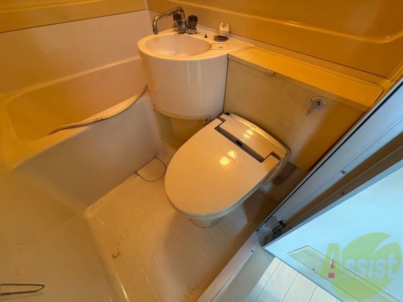 トイレ　こちらはトイレです。清潔感があり、安心して使用できます。