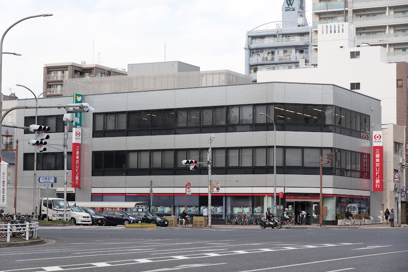 銀行　（株）三菱東京ＵＦＪ銀行 兵庫支店（銀行）まで144m