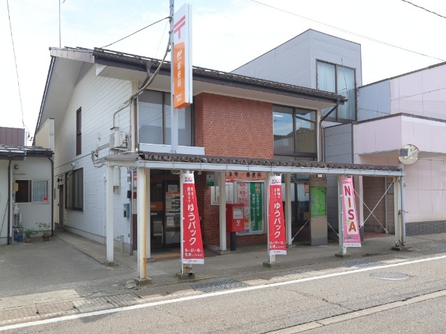 郵便局　高田本町一郵便局（郵便局）まで679m