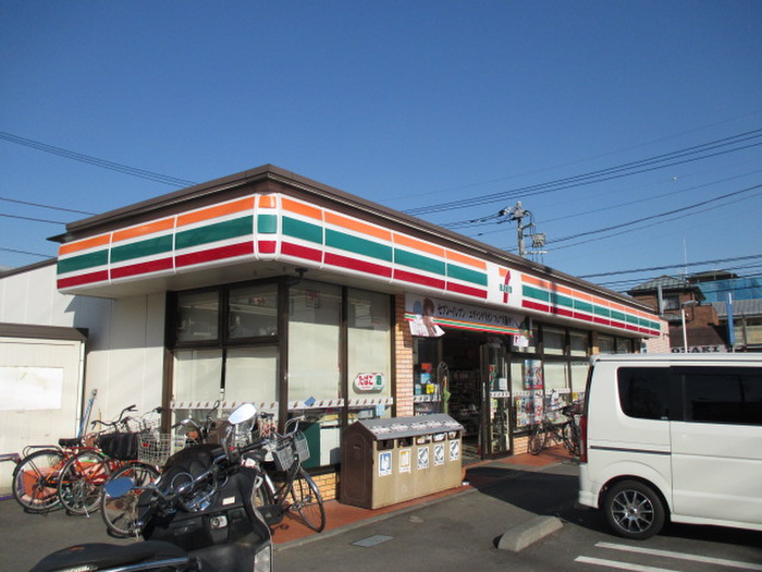 コンビニ　セブンイレブン　川崎下小田中（コンビニ）まで190m