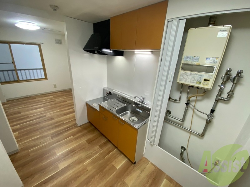 キッチン　こちらはキッチン。調理スペースもあり使いやすそうです。