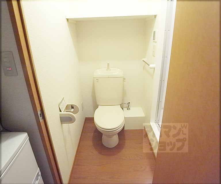 レオパレス紅雪北のトイレ写真