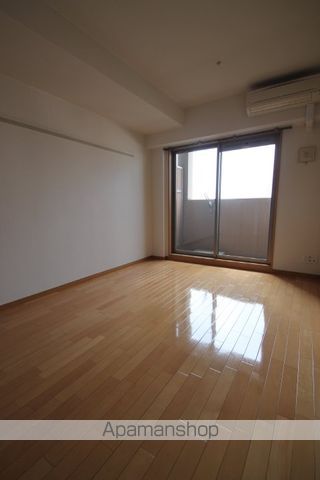 プレサンス心斎橋タイミックスの居間写真