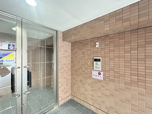フラット・花の外観写真