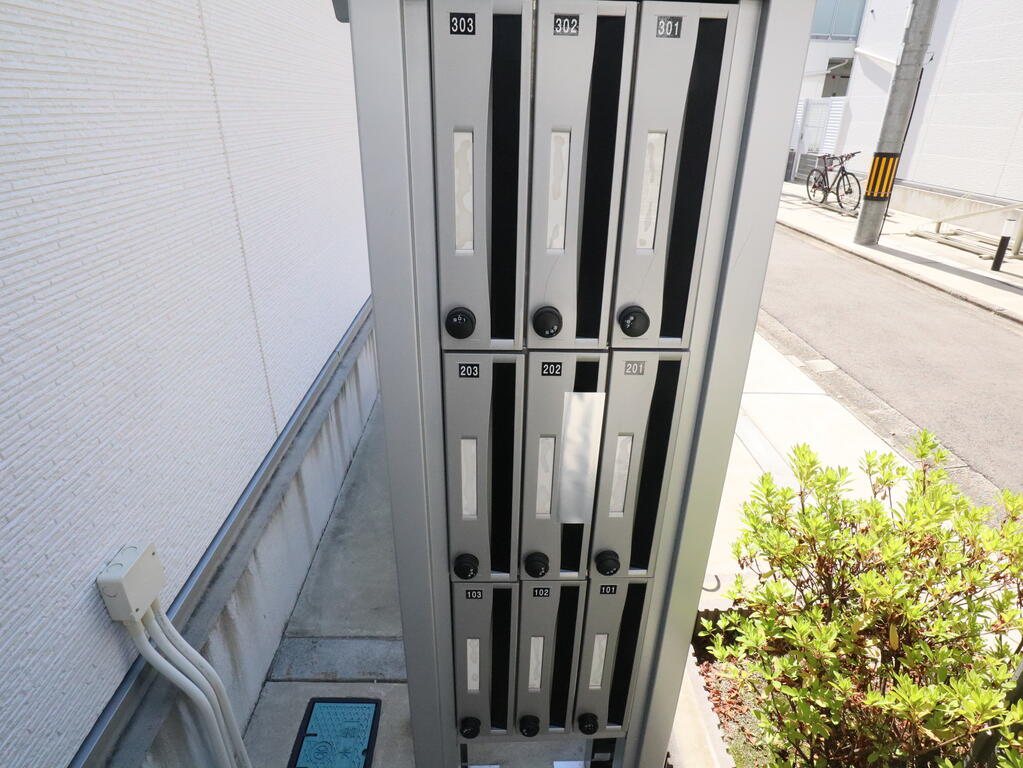 ロビー　集合ポスト