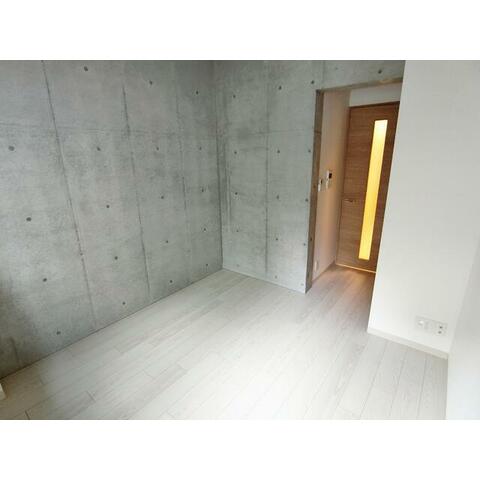 その他部屋・スペース　リビングを別角度から
