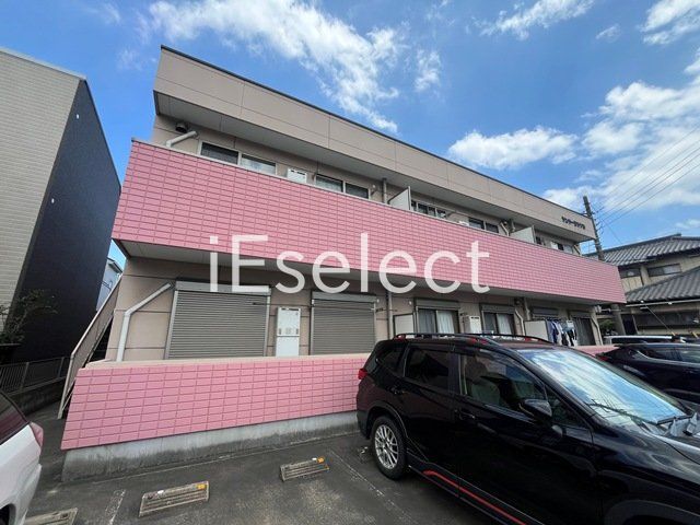 建物外観　閑静な住宅街に立地