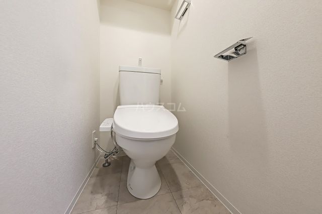 ＪＲ中央本線 鶴舞駅 徒歩6分 13階建 築6年のトイレ写真