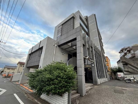 京王高尾線 北野駅 徒歩8分 7階建 築35年の外観写真