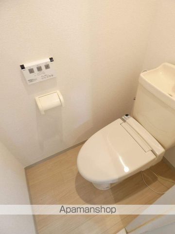 ＪＲ東海道本線 藤枝駅 バス乗車時間：20分 最寄りバス停で下車 徒歩2分 2階建 築35年のトイレ写真