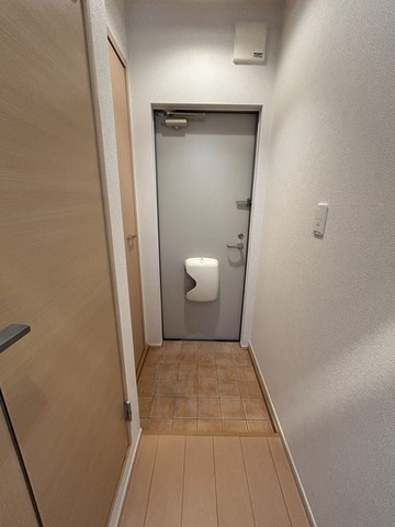 チェリーヒルズの玄関写真