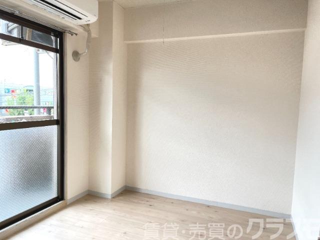 リヴィエール弐番館の居間写真