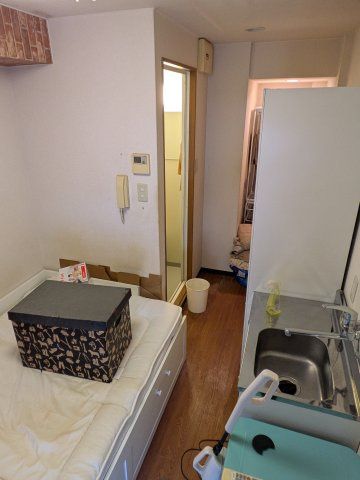 地下鉄御堂筋線 心斎橋駅 徒歩6分 7階建 築51年の内装写真